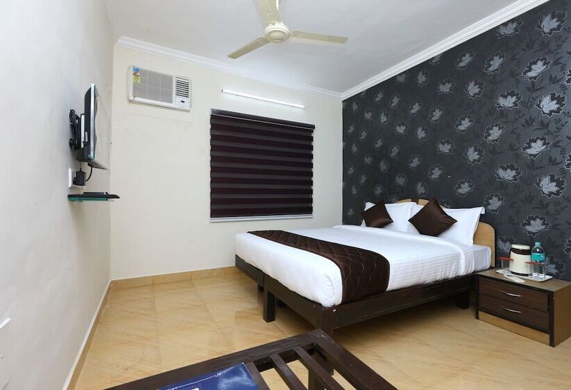 Szálloda OYO 9372 Rich Inn