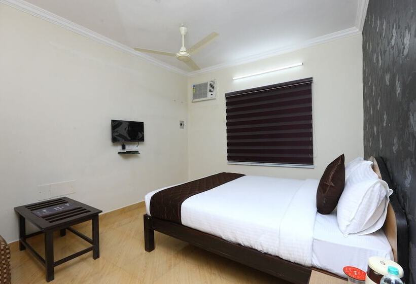 Szálloda OYO 9372 Rich Inn