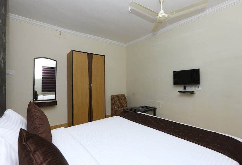 Szálloda OYO 9372 Rich Inn