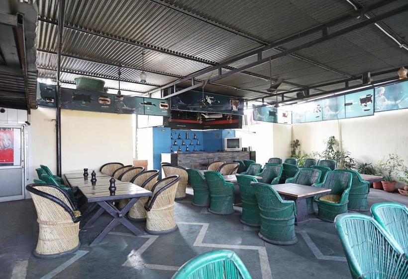 Fotos del hotel Oyo 10282 Hotel Rishi:  14