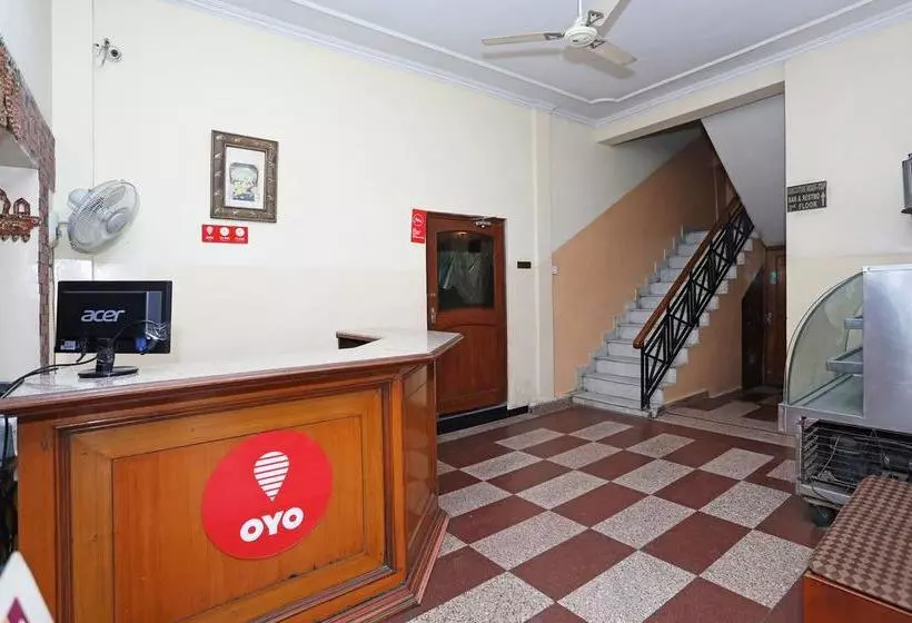 Oyo 10282 Hotel Rishi