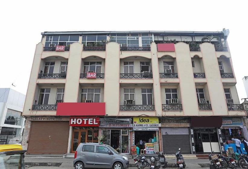 Oyo 10282 Hotel Rishi