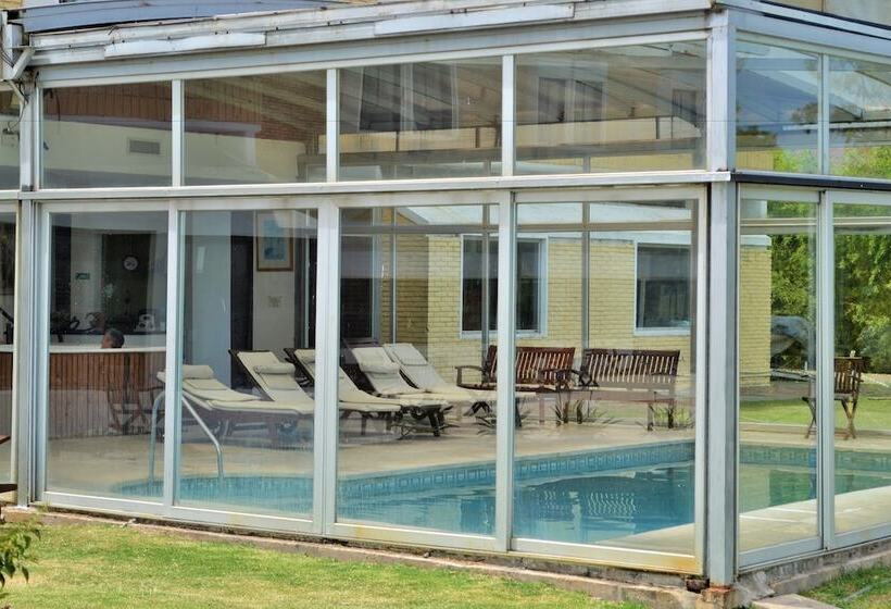 منتجع Aguas Del Monte Hotel Spa