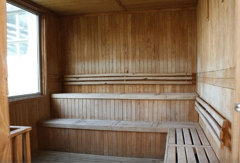 منتجع Aguas Del Monte Hotel Spa