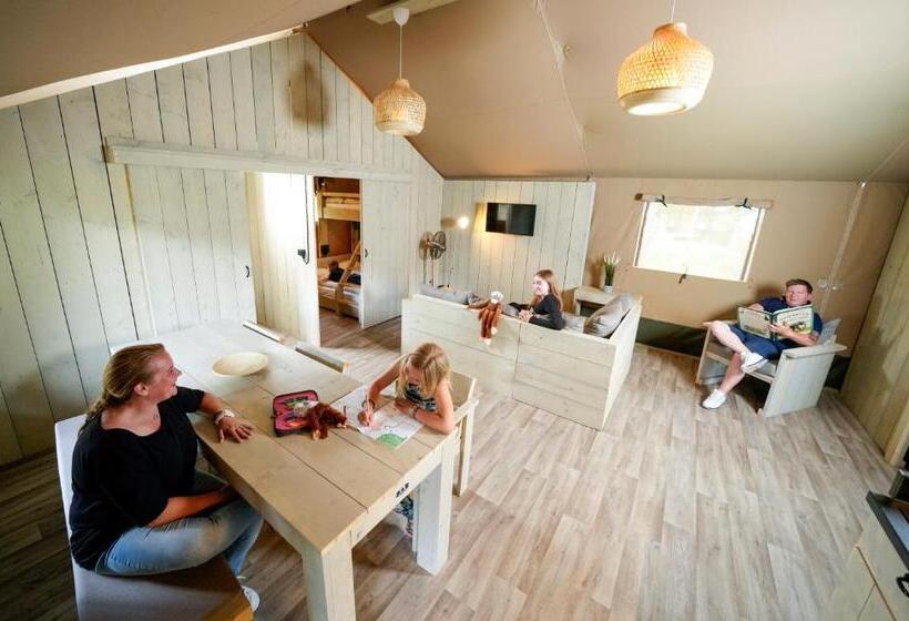 Serengeti Park Resort