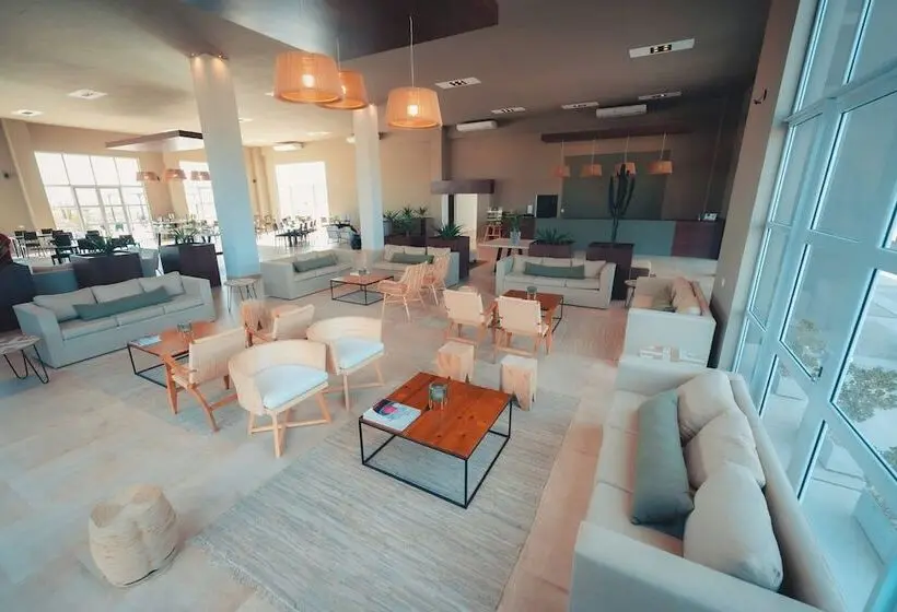 ホテル Entre Viñedos Resort