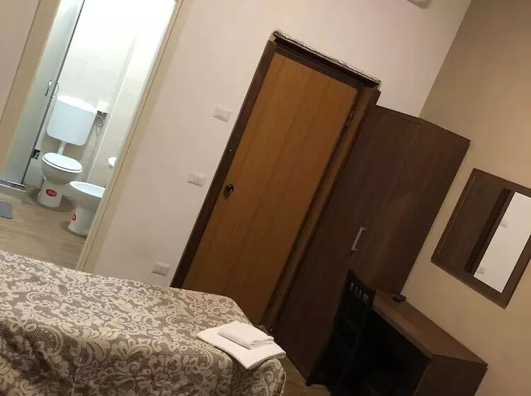 هتل Albergo Corvetto Corso Lodi