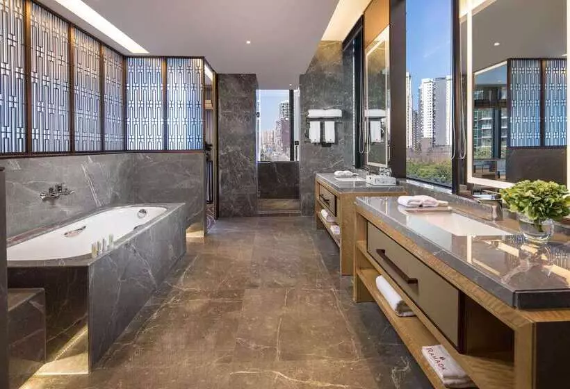 Hotelli Leshan Ramada