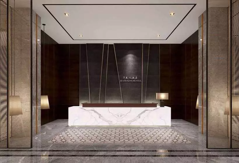 Hotelli Leshan Ramada