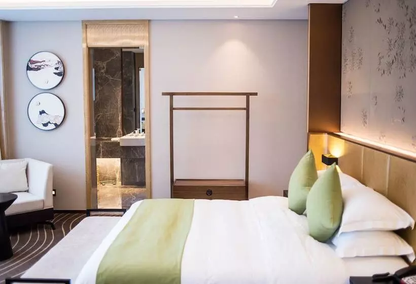 Hotelli Leshan Ramada