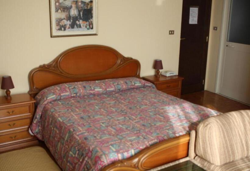 Отель Ristorante Vittoria