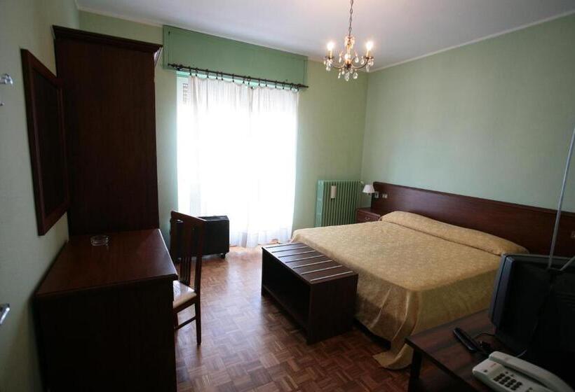 Отель Ristorante Vittoria