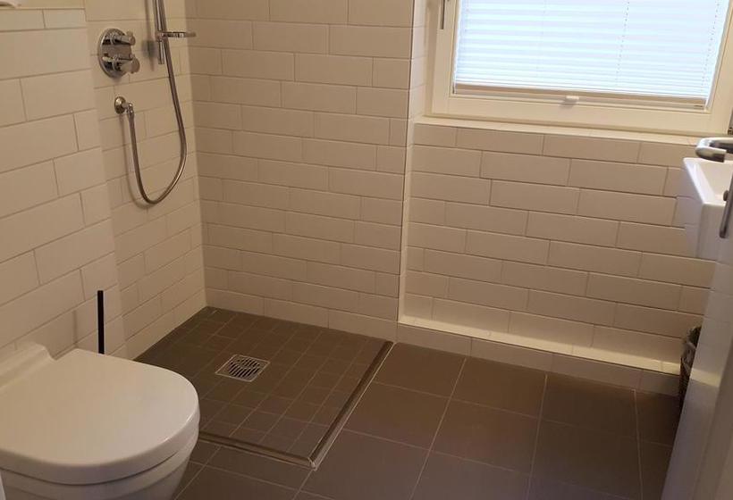 Отель Seminar & Gästehaus Burghof Stauf