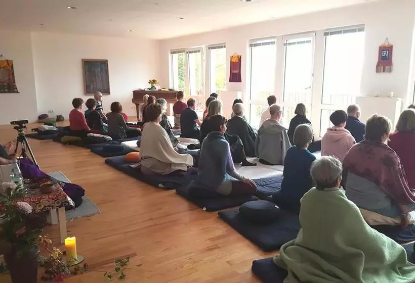 ホテル Seminar & Gästehaus Burghof Stauf