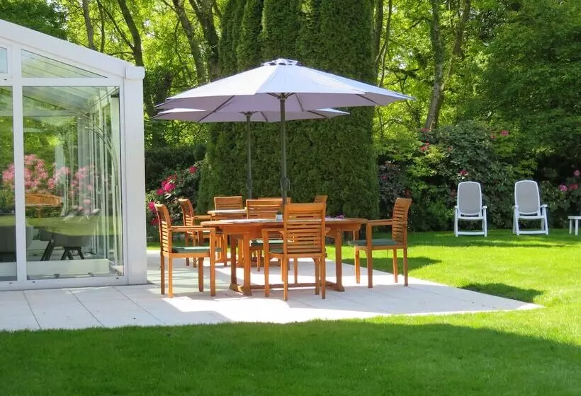 Hotelli Zum Rosenteich