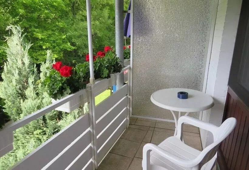Hotelli Zum Rosenteich