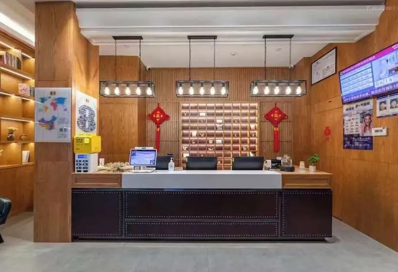 Hotel Super 8