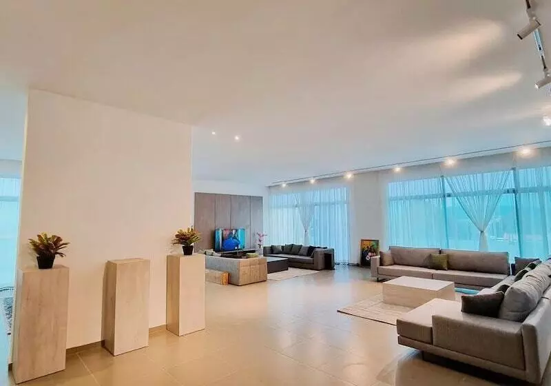 هتل Boya Apartments