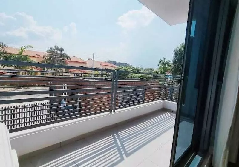هتل Boya Apartments