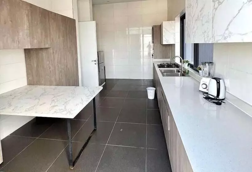 هتل Boya Apartments