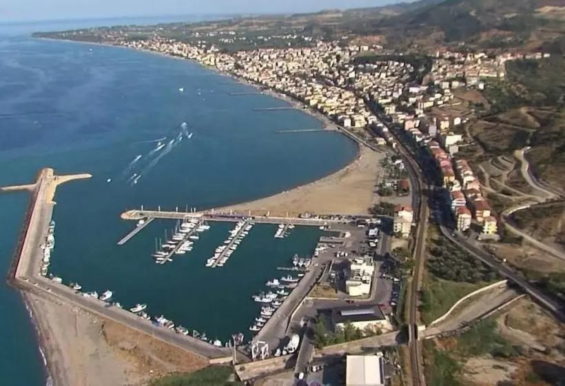 تختخواب و صبحانه La Vita è Bella