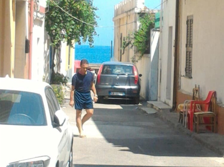 تختخواب و صبحانه La Vita è Bella