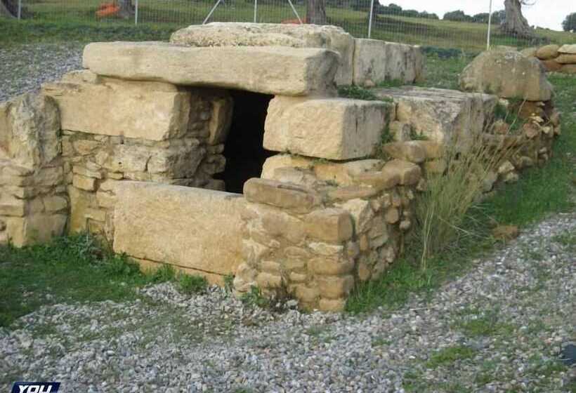 تختخواب و صبحانه La Vita è Bella