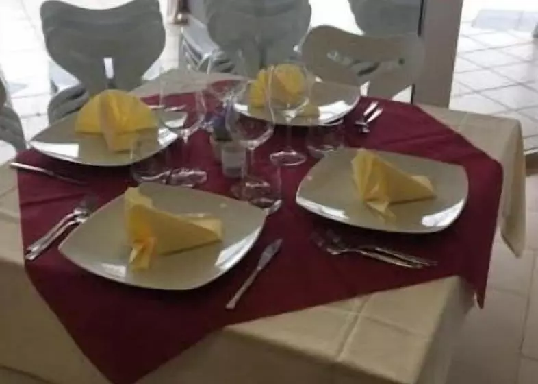 تختخواب و صبحانه La Vita è Bella