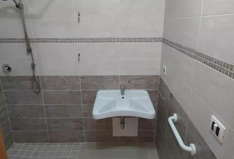 تختخواب و صبحانه La Vita è Bella
