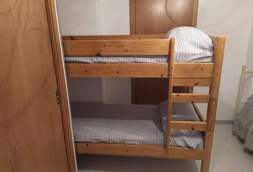 تختخواب و صبحانه La Vita è Bella