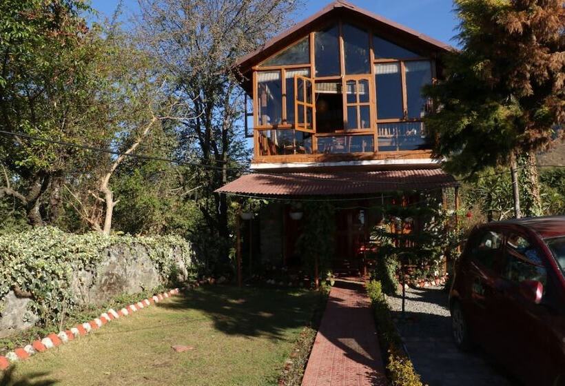 تختخواب و صبحانه The Mapple Cottage