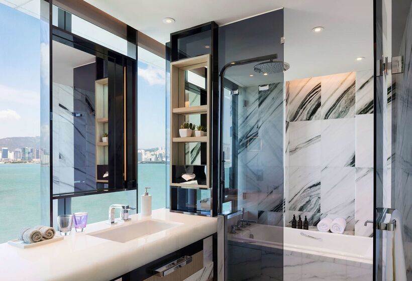 هتل Hyatt Centric Victoria Harbour