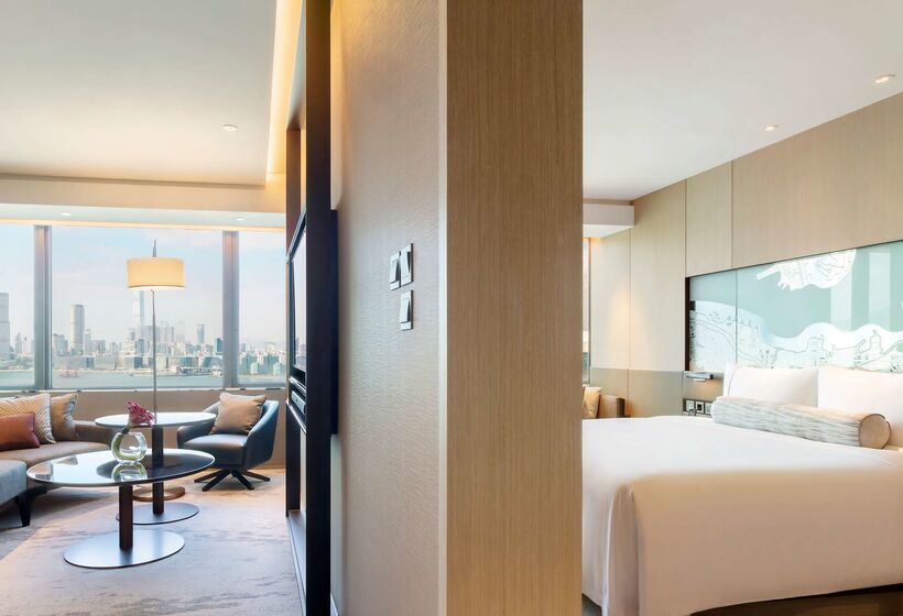 هتل Hyatt Centric Victoria Harbour