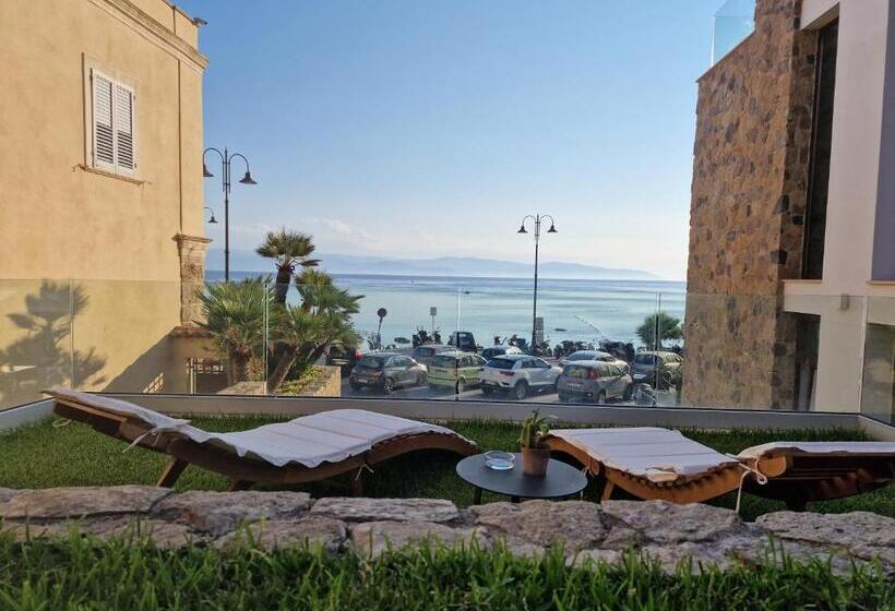 فندق Ngonia Bay Boutique