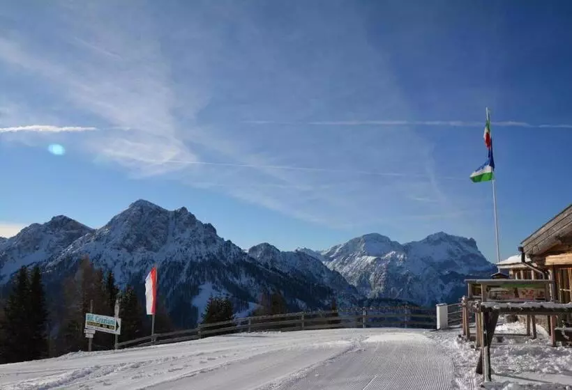 Hotel Rifugio Graziani Hütte