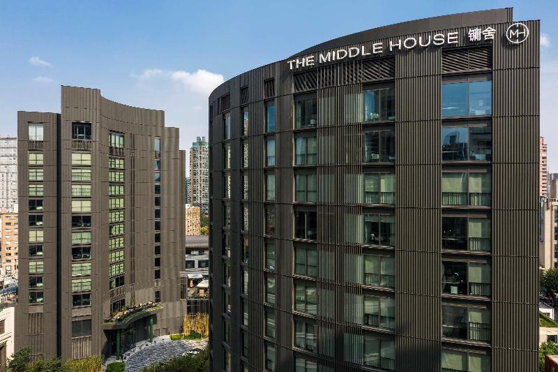 호텔 The Middle House