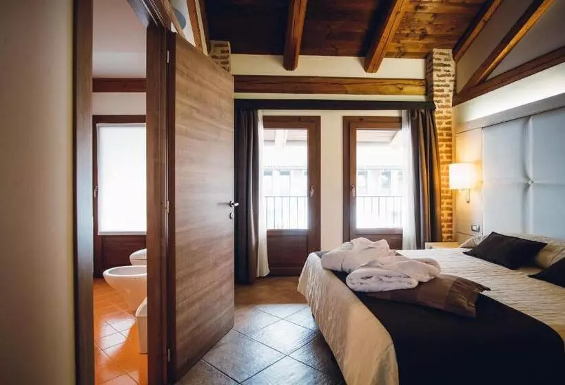 Hotelli Ultimo Borgo