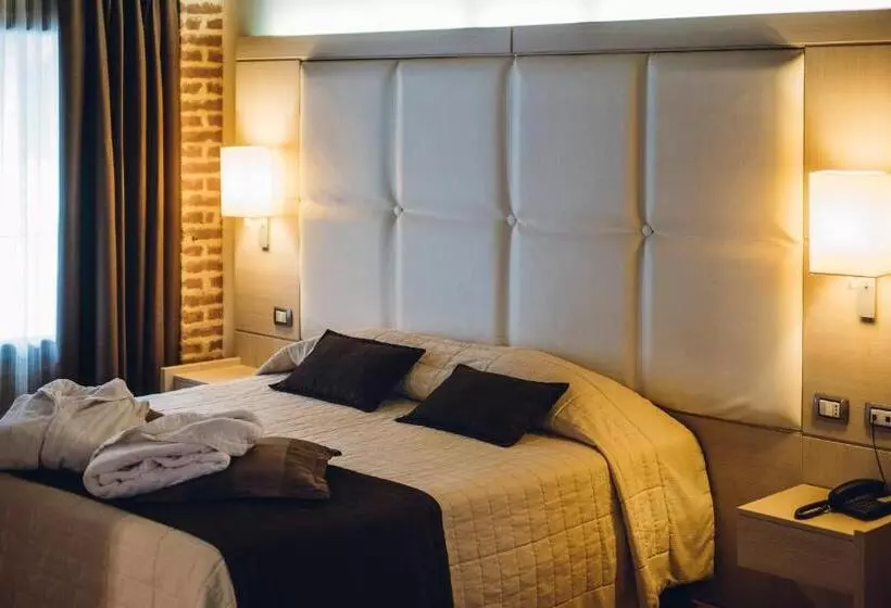 Hotelli Ultimo Borgo