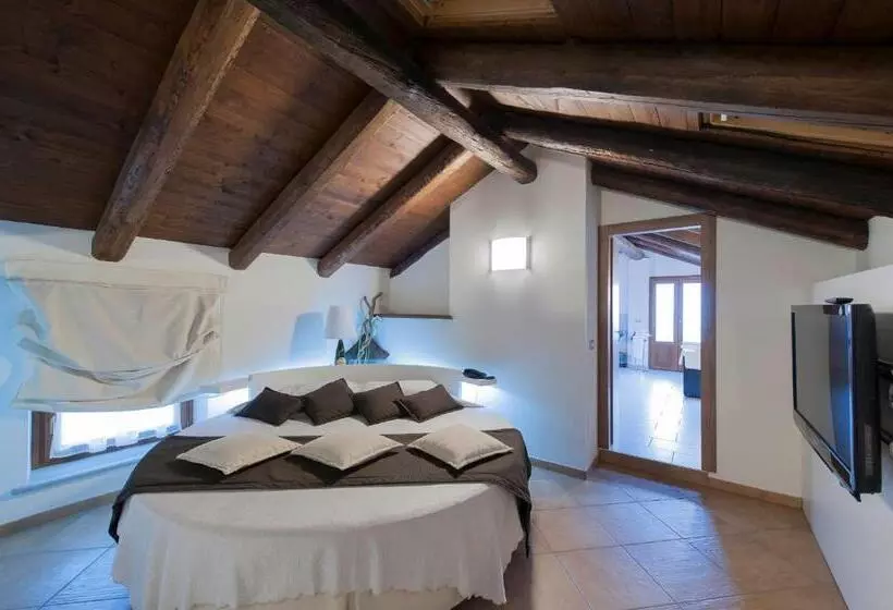 Hotelli Ultimo Borgo