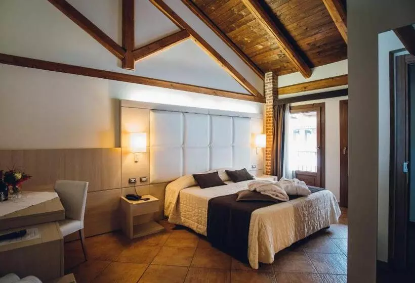 Hotelli Ultimo Borgo