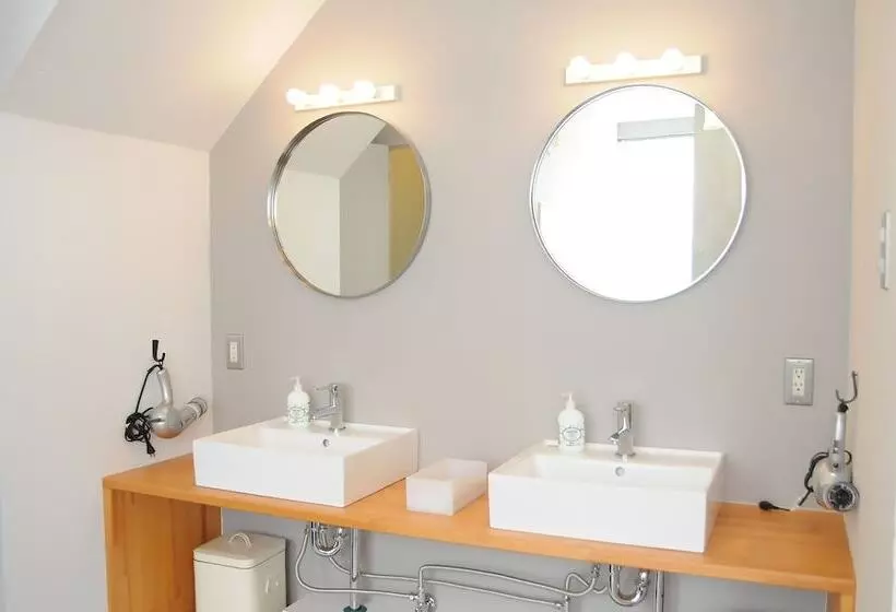 Lodger Hostel & Restaurant Matsusaka