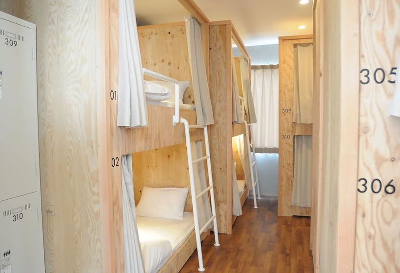 Lodger Hostel & Restaurant Matsusaka