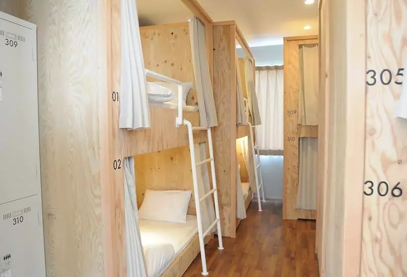 Lodger Hostel & Restaurant Matsusaka