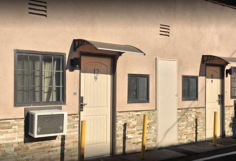 Мотель Mid City Inn