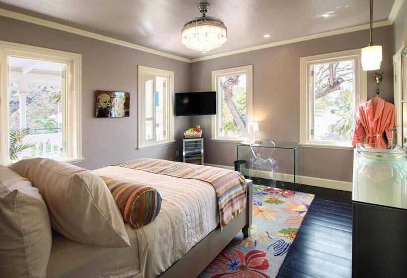 استراحتگاه The Fred Adults Only