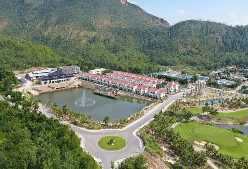 استراحتگاه Swiss Belvillas Solavita Binh Tien