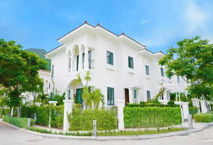 استراحتگاه Swiss Belvillas Solavita Binh Tien