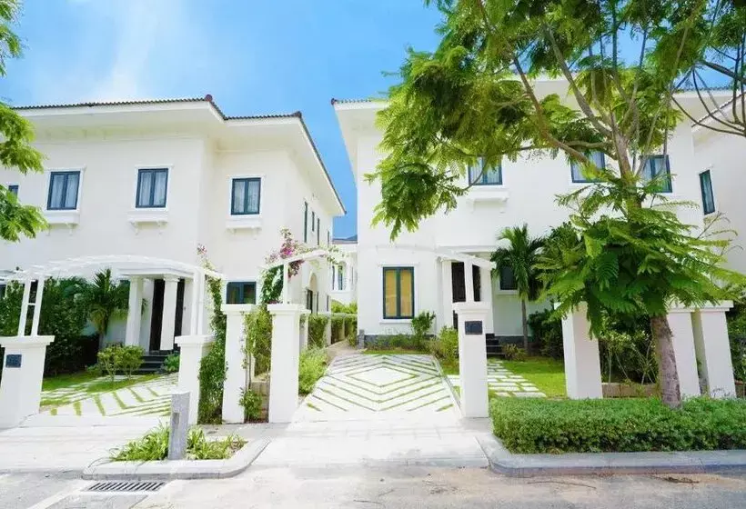 استراحتگاه Swiss Belvillas Solavita Binh Tien