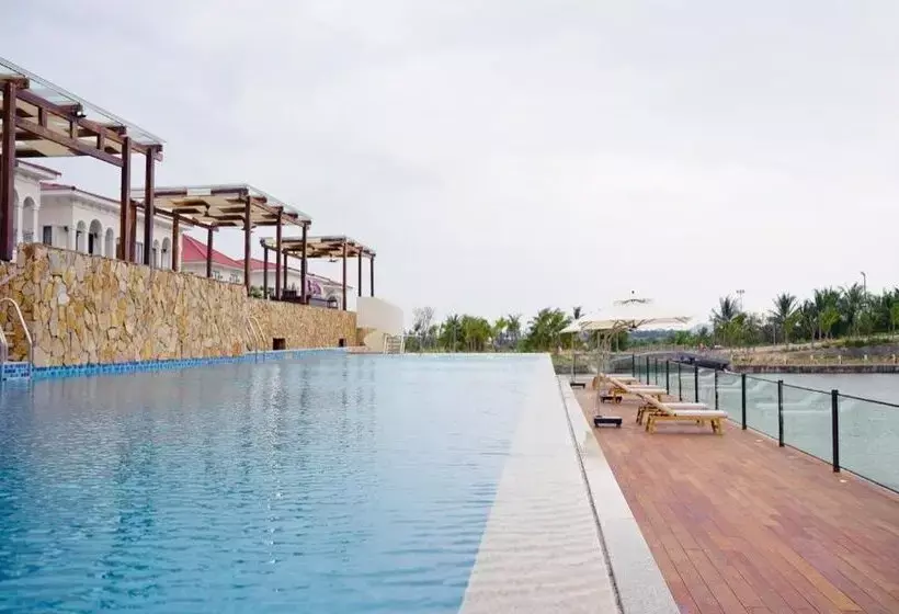 استراحتگاه Swiss Belvillas Solavita Binh Tien