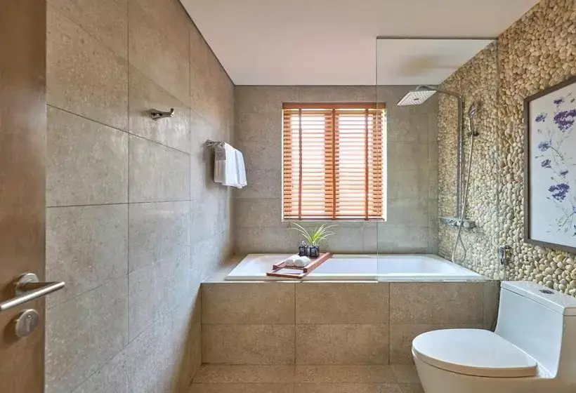 استراحتگاه Swiss Belvillas Solavita Binh Tien